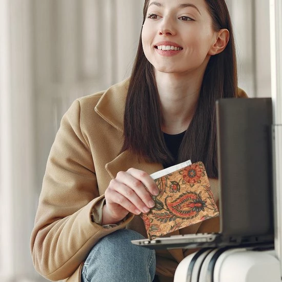 Beste Verkoop 𧨠Kwmobile Paspoorthouder Gemaakt Van Kurk - Paspoorthoes Voor Paspoort, Tickets En Pasjes - Design π 6 Beste Verkoop 𧨠Kwmobile Paspoorthouder Gemaakt Van Kurk - Paspoorthoes Voor Paspoort, Tickets En Pasjes - Design π - Afbeelding 4